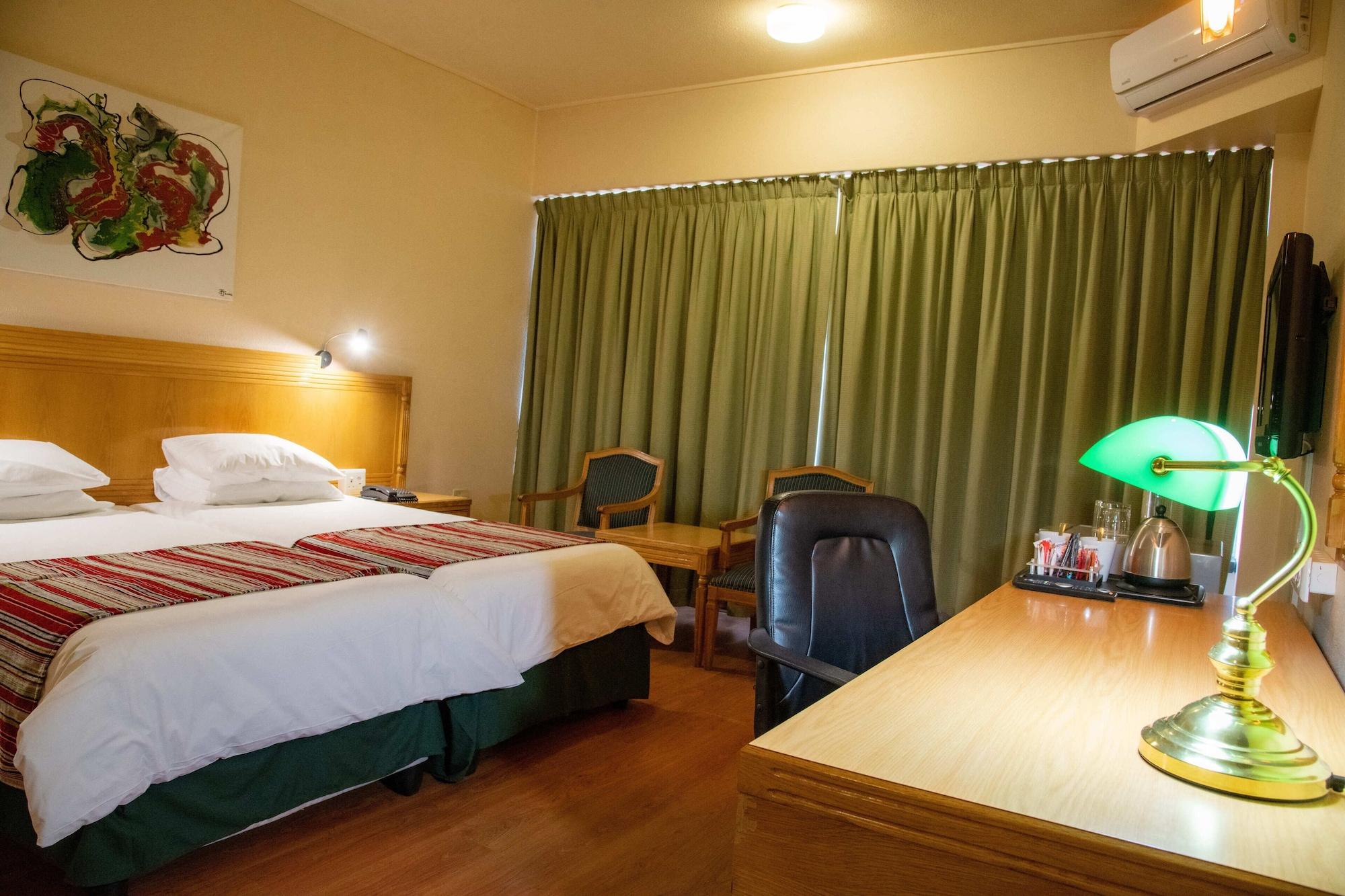 Bon Hotel Bloemfontein Central Exterior photo